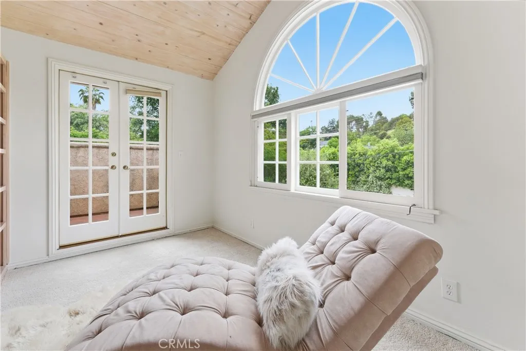 Additional image 85 of 19511 Rosita St, Tarzana, CA 91356