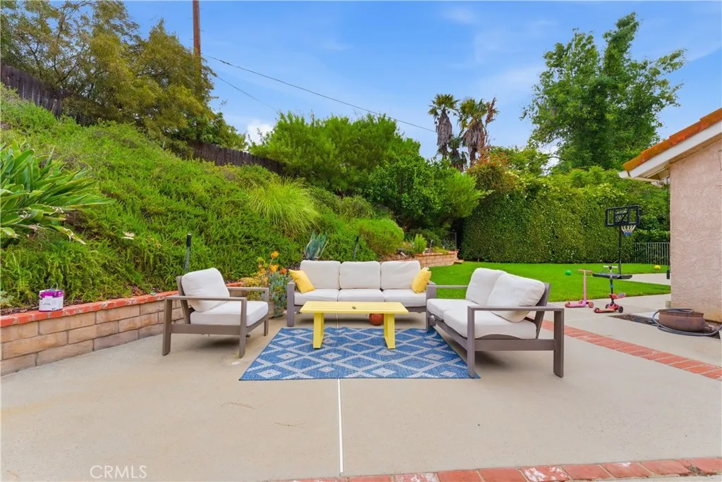 Additional image 97 of 19511 Rosita St, Tarzana, CA 91356