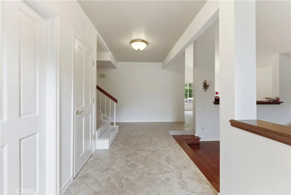 Additional image 5 of 19511 Rosita St, Tarzana, CA 91356