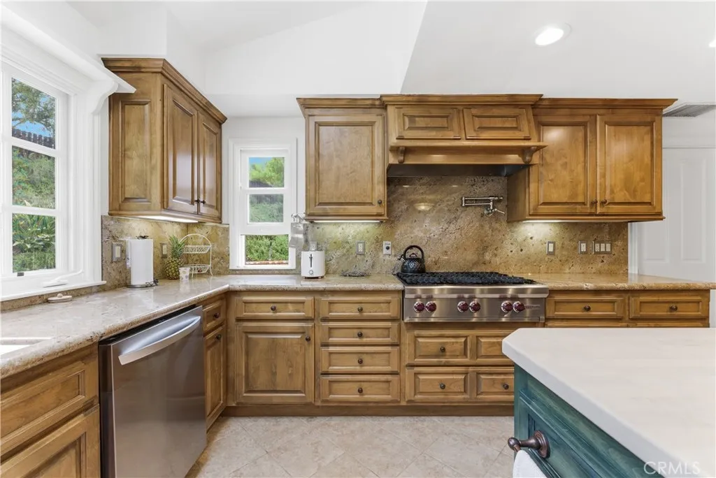 Additional image 20 of 19511 Rosita St, Tarzana, CA 91356