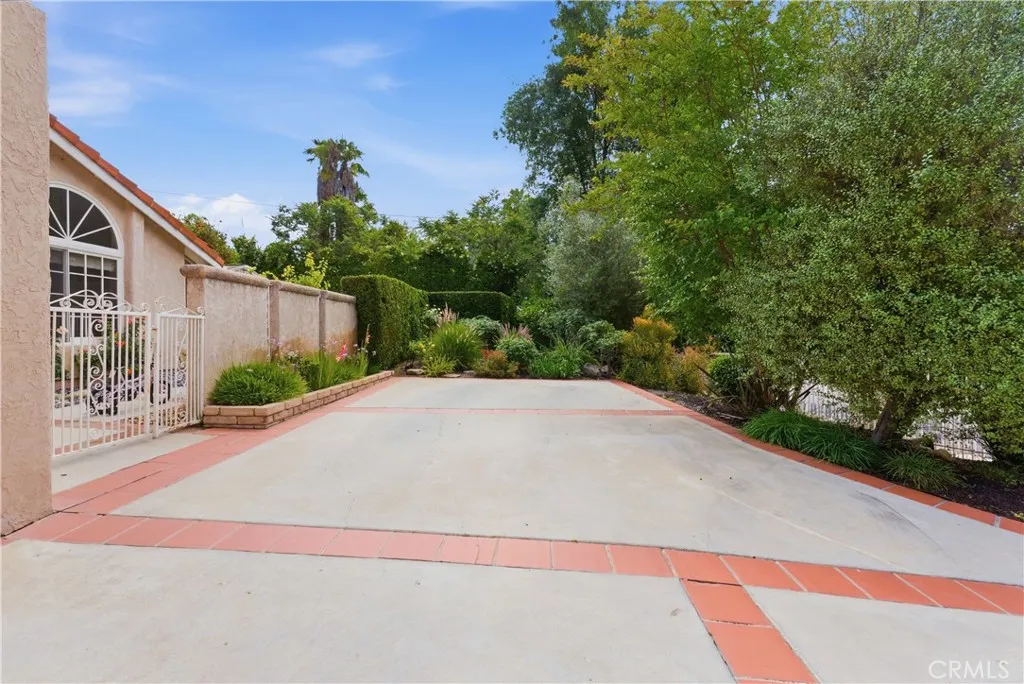 Additional image 51 of 19511 Rosita St, Tarzana, CA 91356