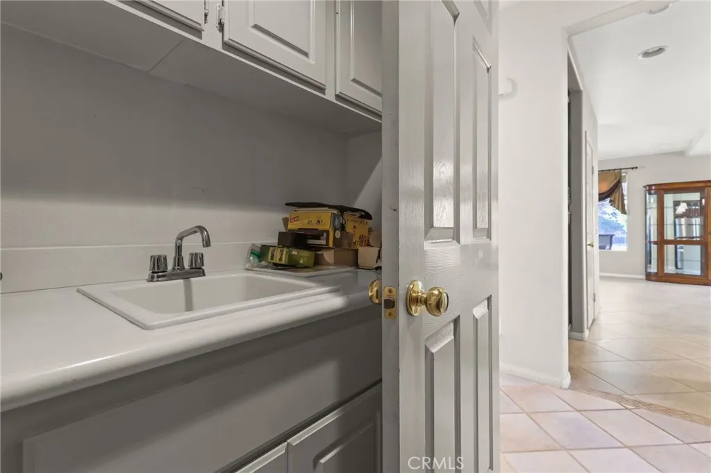 Additional image 101 of 14215 Everglades Court, Canyon Country, CA 91387