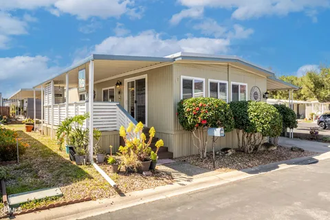 117 Don Felipe Way Unit 117, Ojai, CA MLS: V1-29072