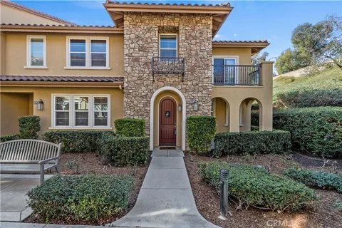 28523 Herrera Street, Valencia, CA MLS: SR25037546
