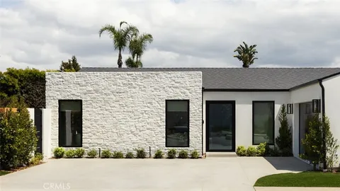 286 Cecil Place, Costa Mesa, CA MLS: OC25091199