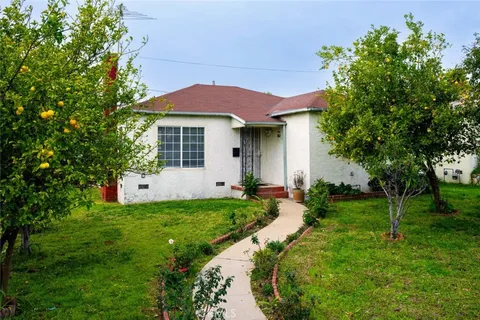 7701 Camellia Avenue, North Hollywood, CA 91605 - MLS#: GD25087065