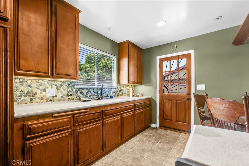 Additional image 39 of 626 W Martinshire St, Carson, CA 90745