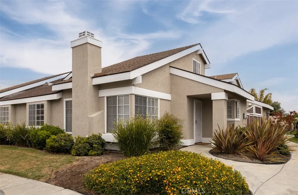 346 Riverview Way, Oceanside, CA 92057
