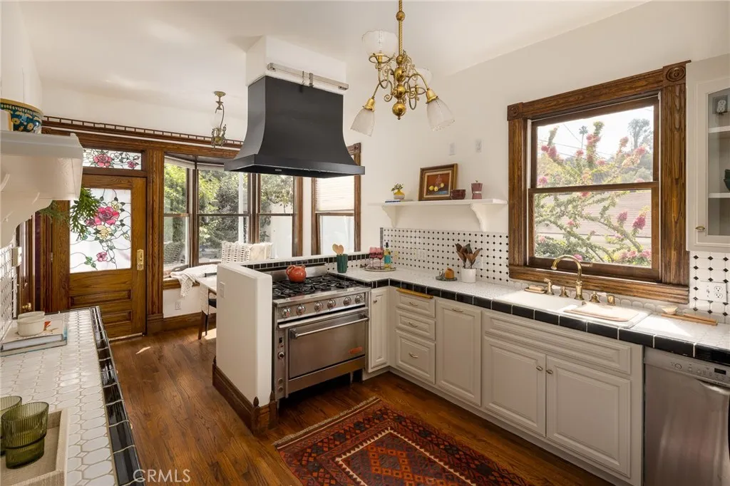 Additional image 17 of 932 N Avenue 65 Ave, Los Angeles, CA 90042