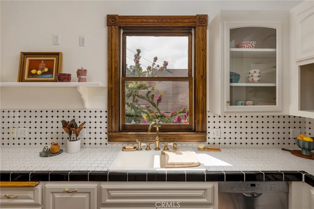 Additional image 16 of 932 N Avenue 65 Ave, Los Angeles, CA 90042