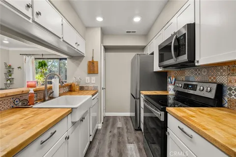 10655 Lemon Avenue Unit 3706, Rancho Cucamonga, CA MLS: PW25032893