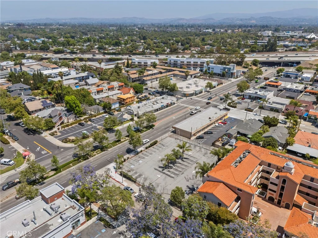 Additional image 11 of 202 E 17th St, Santa Ana, CA 92706