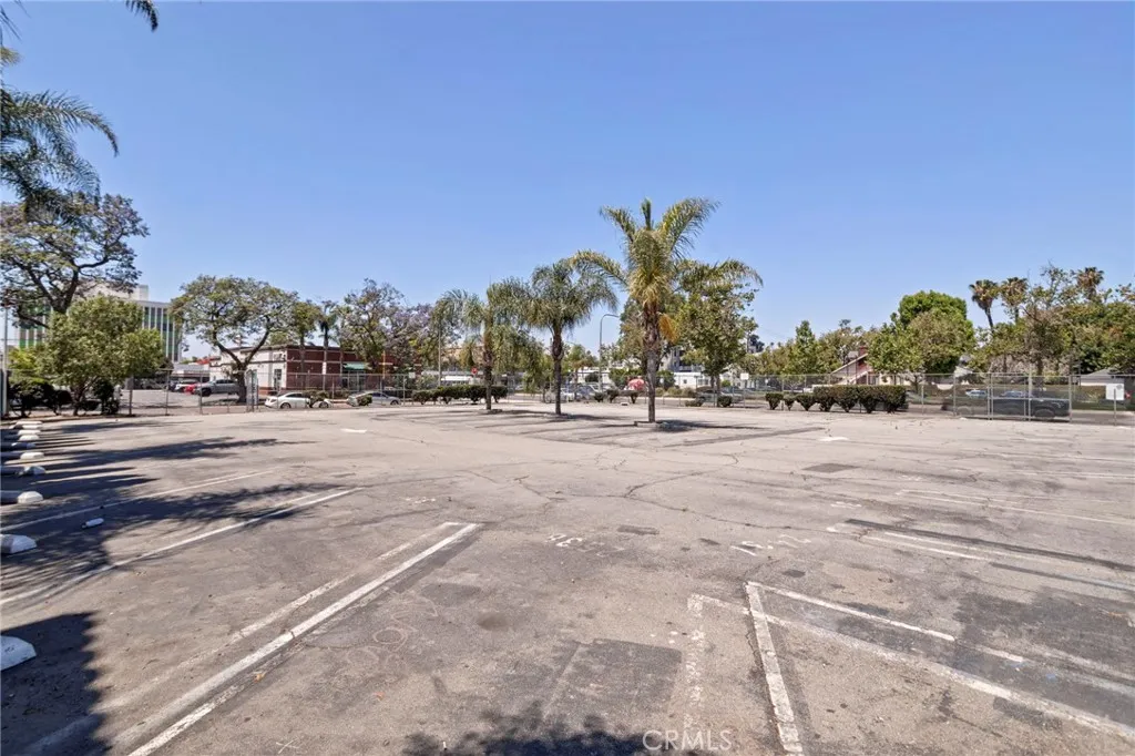 Additional image 30 of 202 E 17th St, Santa Ana, CA 92706