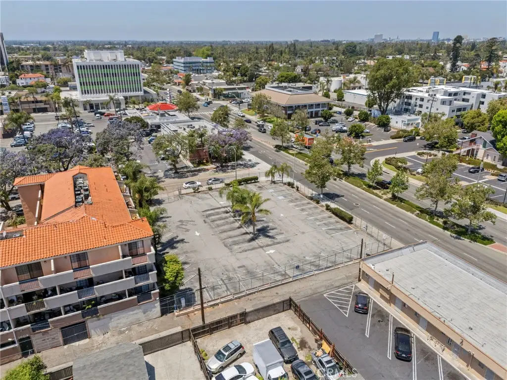 Additional image 5 of 202 E 17th St, Santa Ana, CA 92706