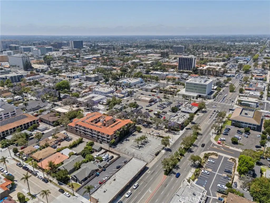 Additional image 9 of 202 E 17th St, Santa Ana, CA 92706