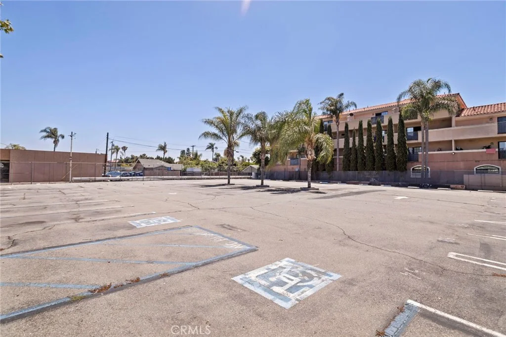 Additional image 12 of 202 E 17th St, Santa Ana, CA 92706
