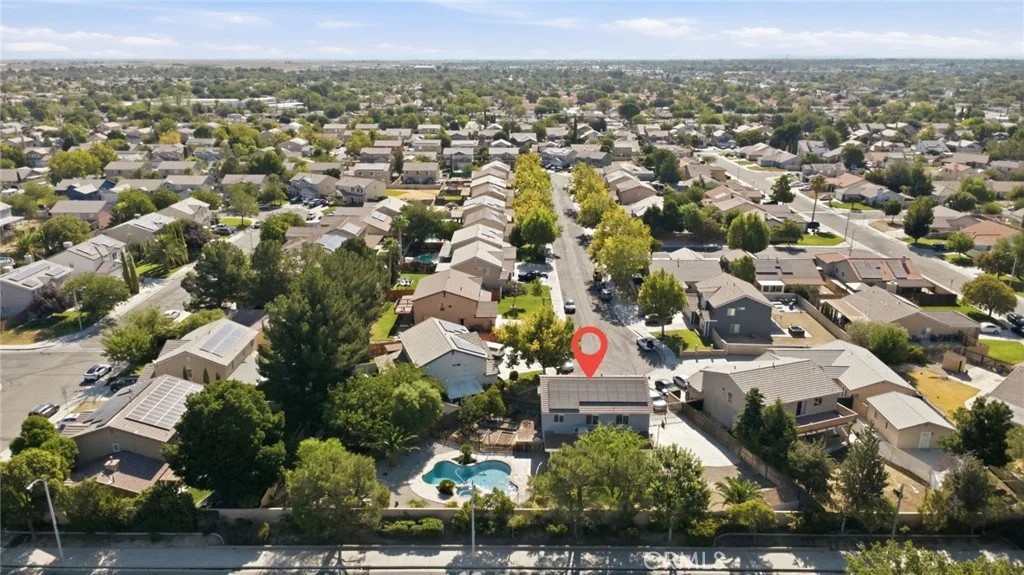 1863 Harlow Court, Lancaster, CA 93534