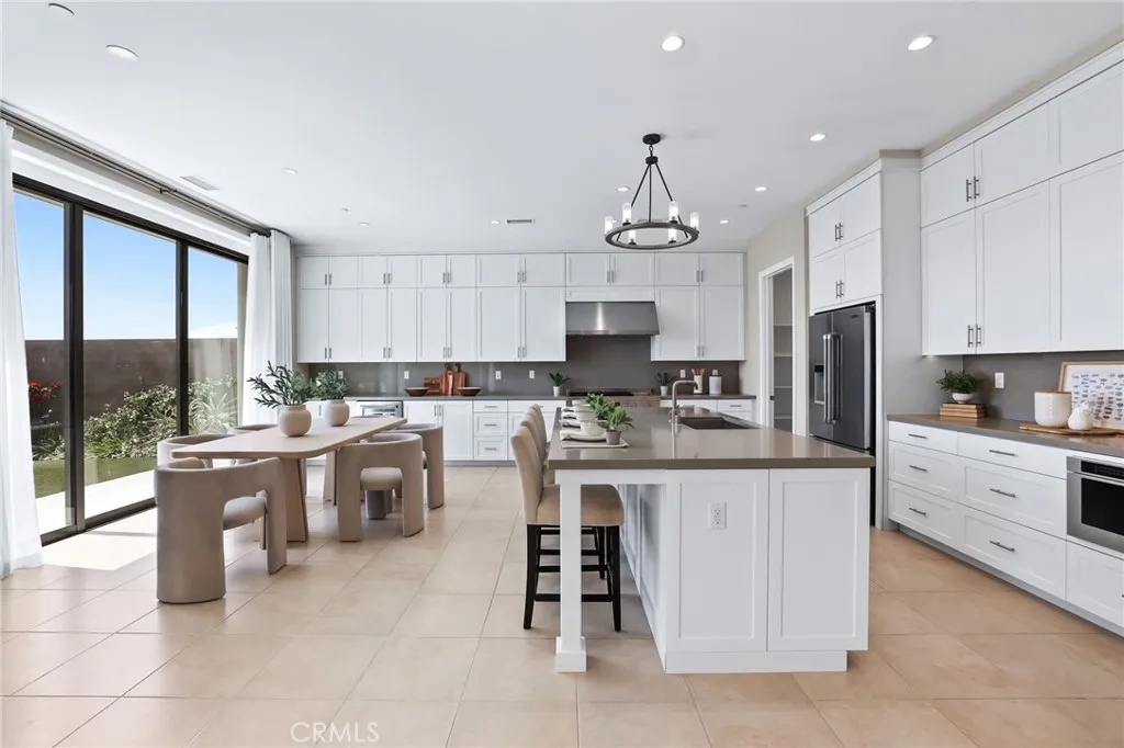 Additional image 87 of 154 Roscomare, Irvine, CA 92602
