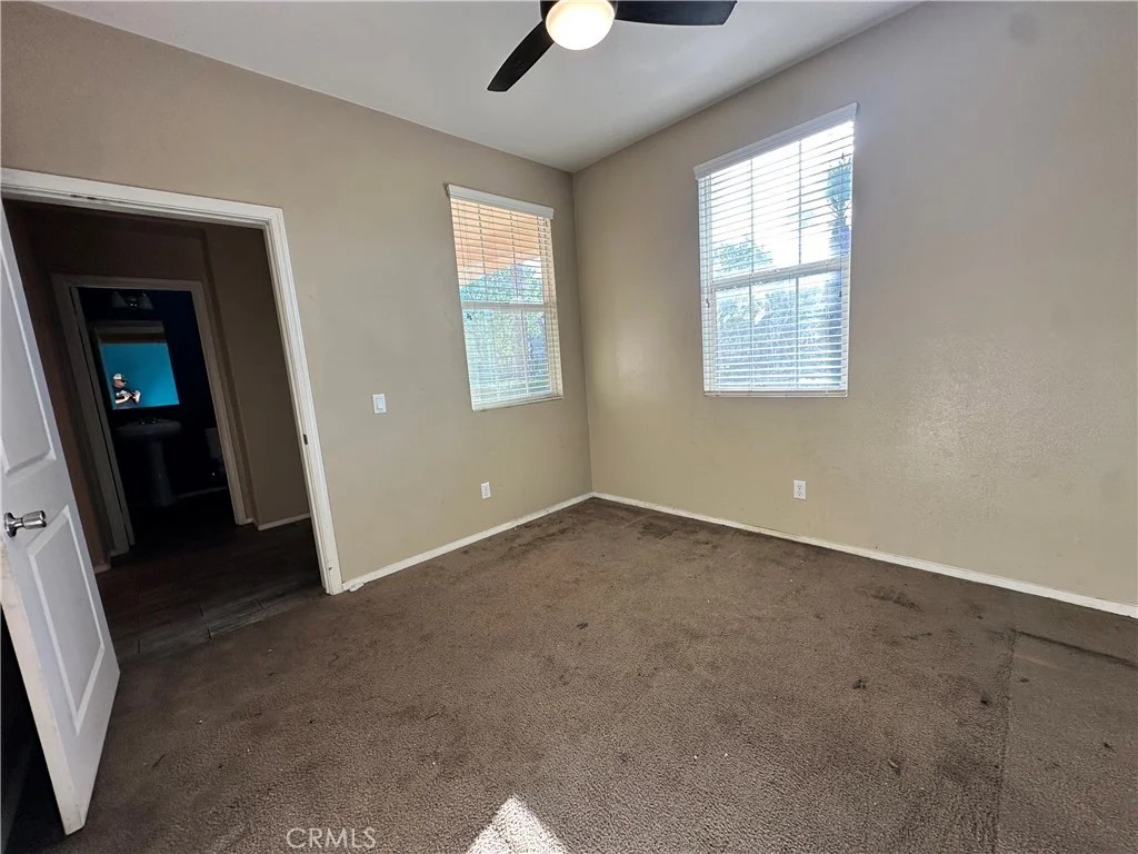 6233 Ash Ln, Riverside, CA 92504