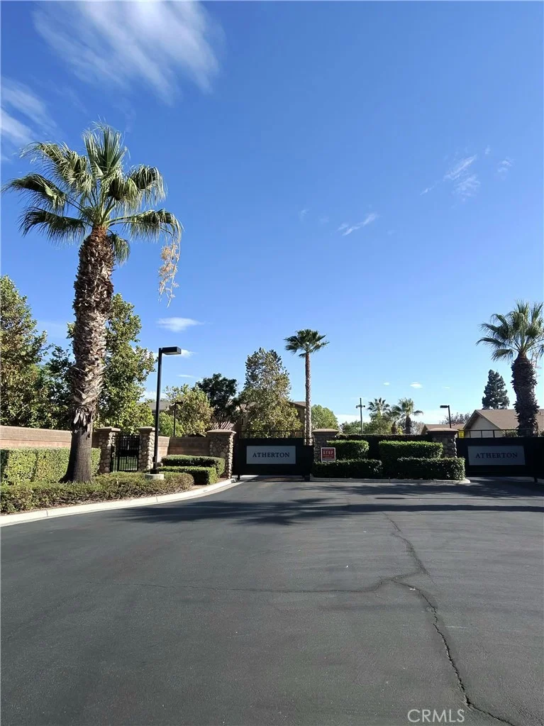 6233 Ash Ln, Riverside, CA 92504 photo 4