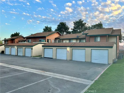 2655 Shadow Hills Drive Unit 42, San Bernardino, CA 92407 - MLS#: IV25044229