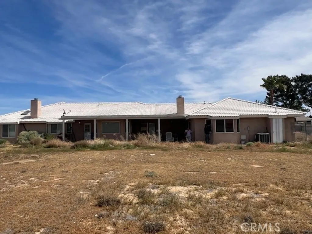 14704 Pamlico Rd, Apple Valley, CA 92307
