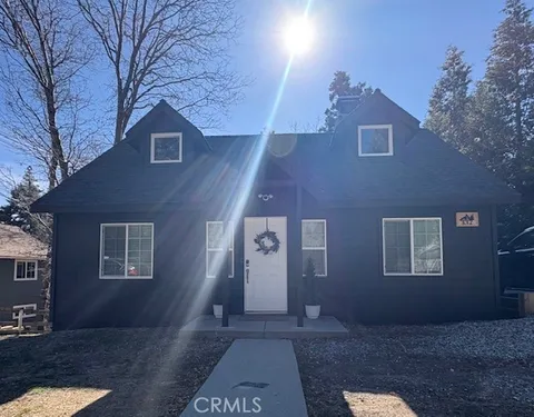332 Lookout Dr., Twin Peaks, CA MLS: IG25040024