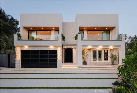 2608 Zorada Drive, Los Angeles, CA MLS: SR25089436
