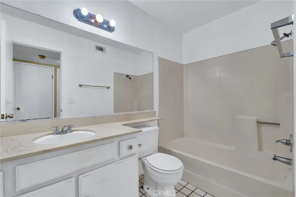 Additional image 8 of 955 E 3rd St Unit 202, Long Beach, CA 90802
