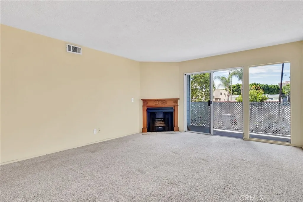 Additional image 17 of 955 E 3rd St Unit 202, Long Beach, CA 90802