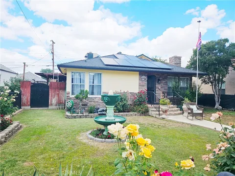 2625 Bay Street, Bakersfield, CA MLS: NS25112356