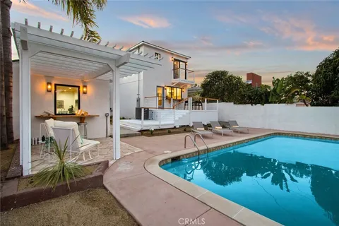 5126 Chesley Avenue, Los Angeles, CA MLS: AR25080222