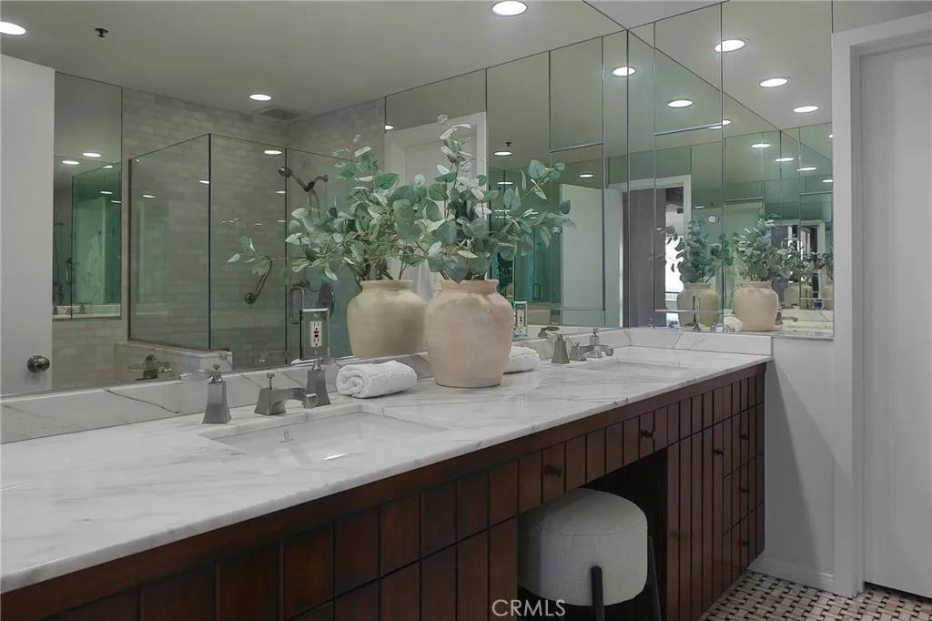 Additional image 54 of 10560 Wilshire Boulevard Unit 906, Los Angeles, CA 90024