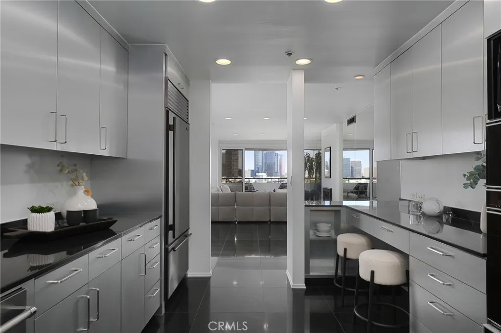 Additional image 11 of 10560 Wilshire Boulevard Unit 906, Los Angeles, CA 90024