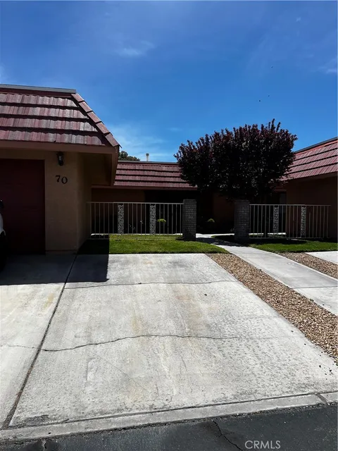 27535 Lakeview Dr Unit 70, Helendale, CA 92342 - MLS#: HD24077457