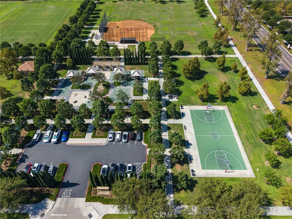 75 Thornapple, Irvine, CA 92620