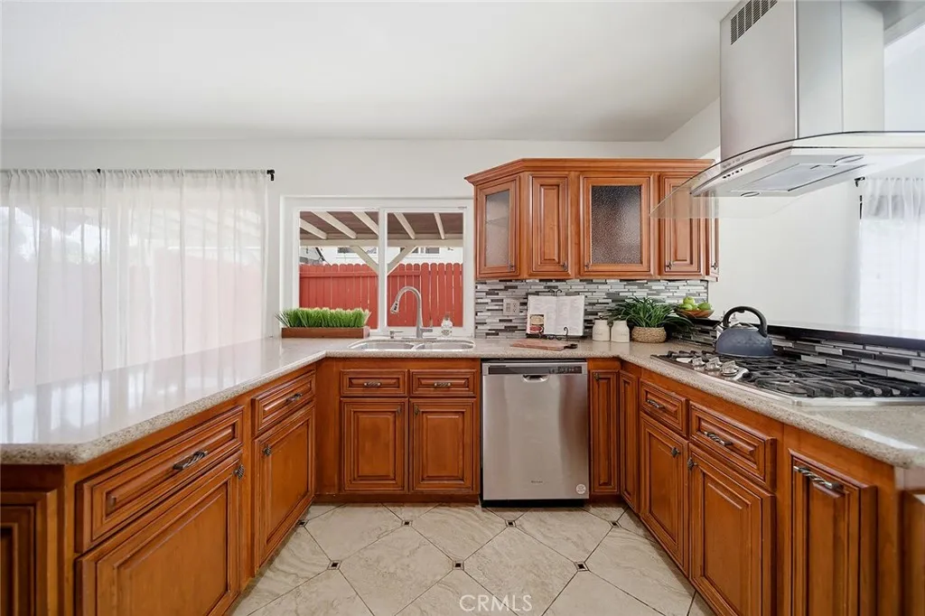 Additional image 112 of 1330 Turquoise Dr, Corona, CA 92882