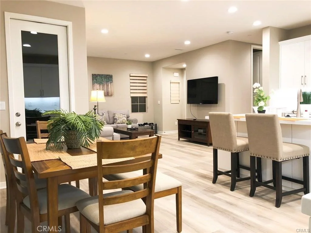 158 Excursion, Irvine, CA 92618 photo 2