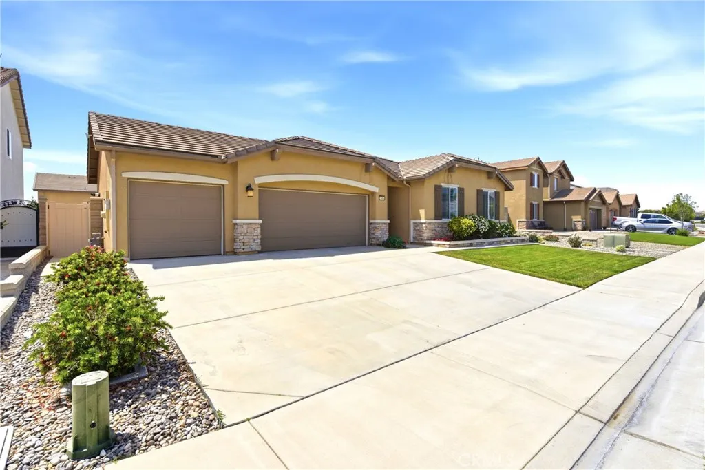 Additional image 75 of 11414 Corte Los Laureles, Jurupa Valley, CA 91752