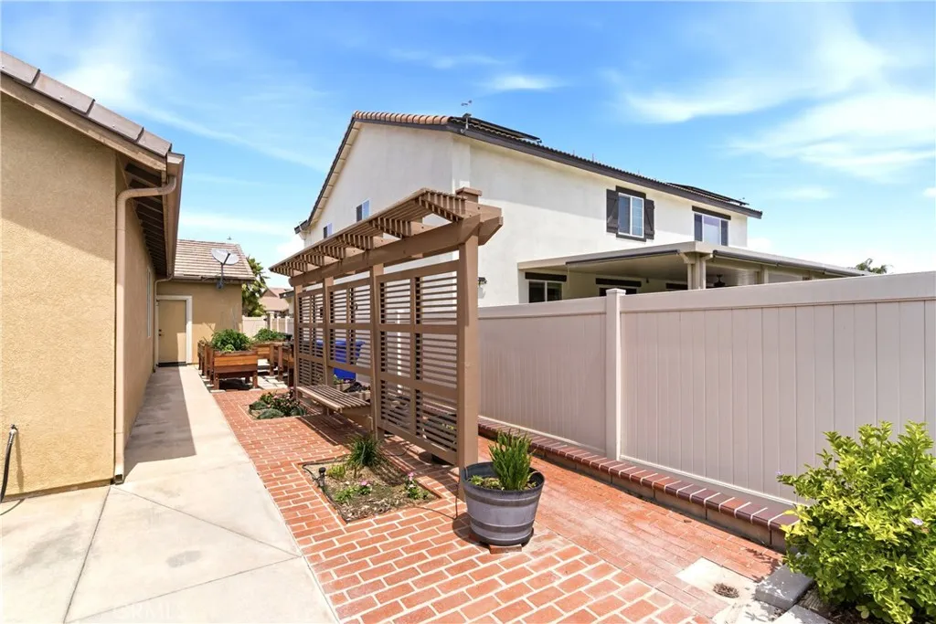 Additional image 137 of 11414 Corte Los Laureles, Jurupa Valley, CA 91752