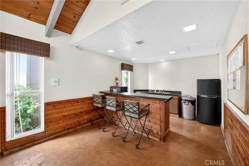 Additional image 44 of 15020 Victory Boulevard Unit 104, Van Nuys, CA 91411