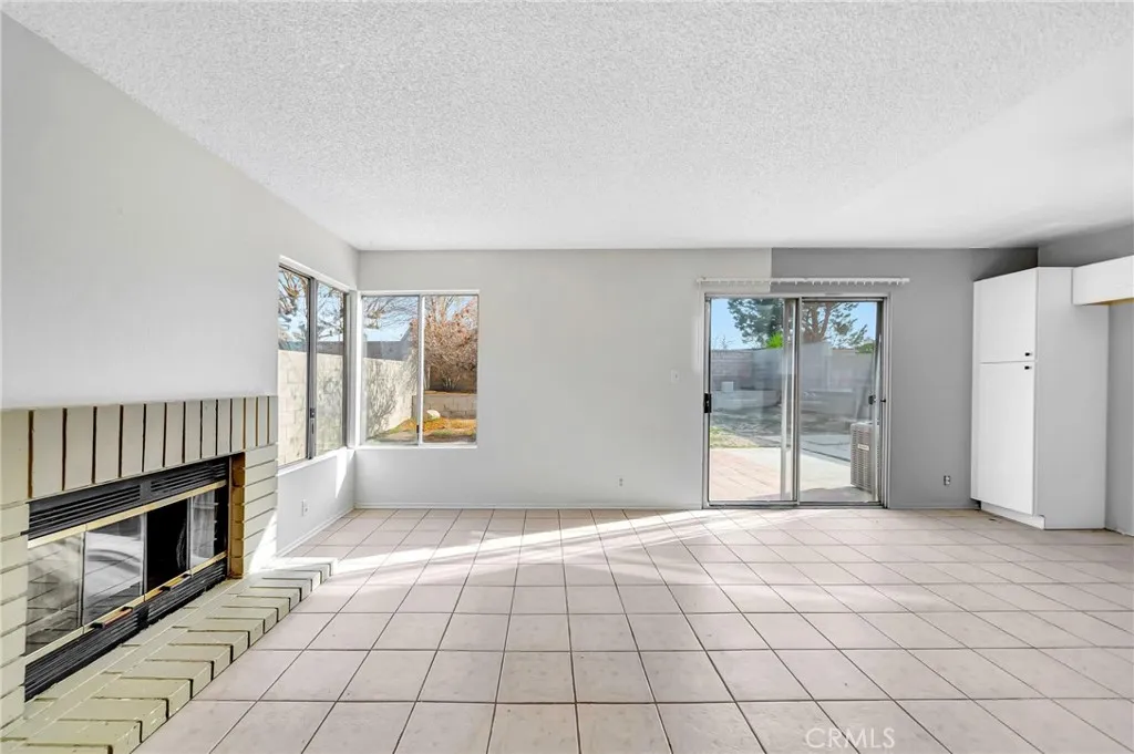 Additional image 44 of 2820 E Avenue S Ave S, Palmdale, CA 93550