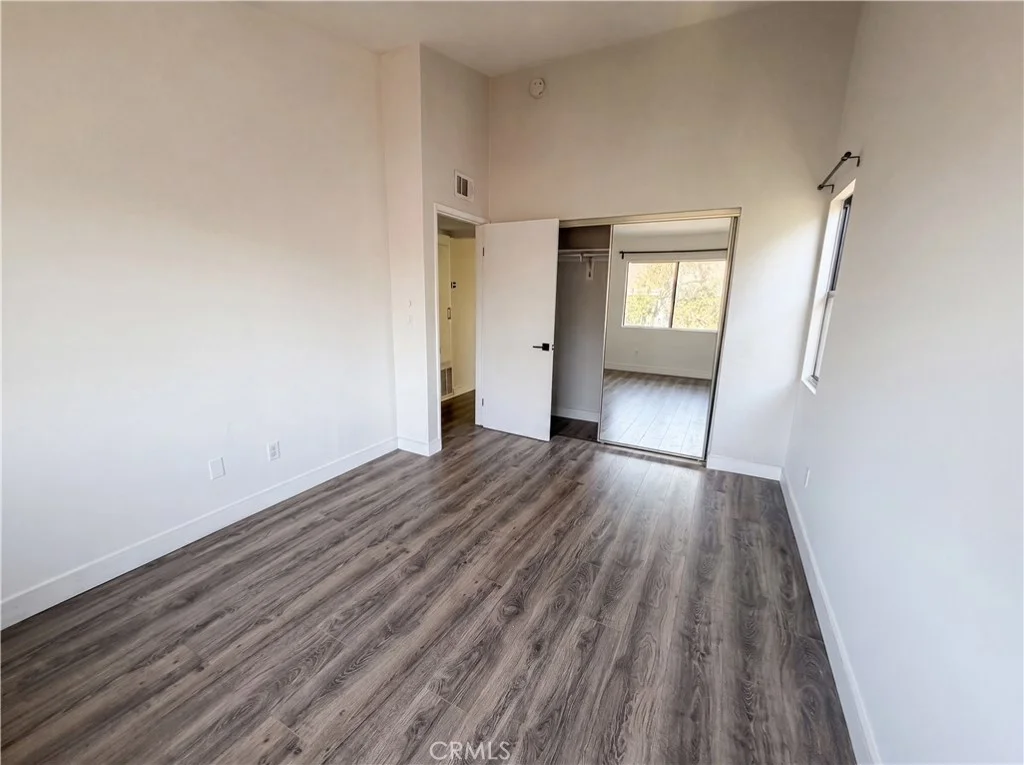 7300 Corbin Ave Unit M, Los Angeles, CA 91335