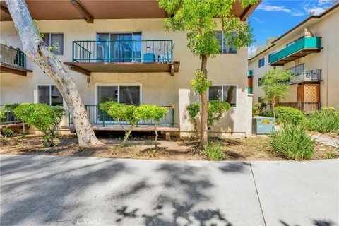 5460 White Oak Avenue Unit A124, Encino, CA MLS: CV25085951