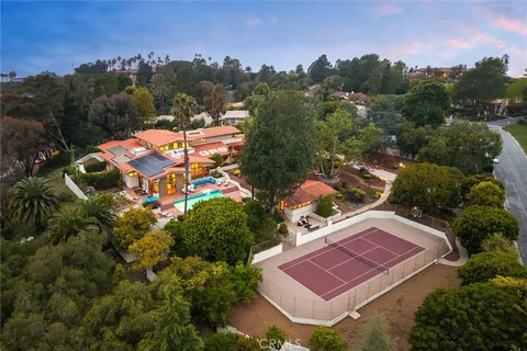 1916 Via Visalia, Palos Verdes Estates, CA 90274 - MLS#: AR25092014