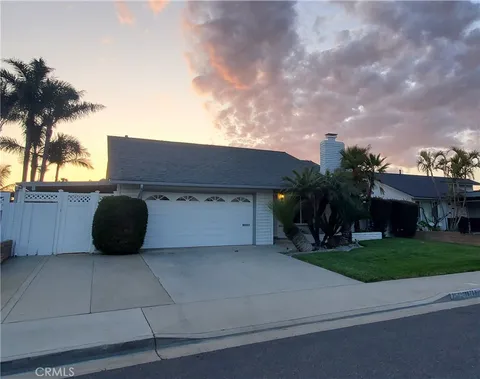 16791 Leafwood Circle, Huntington Beach, CA MLS: OC25081082