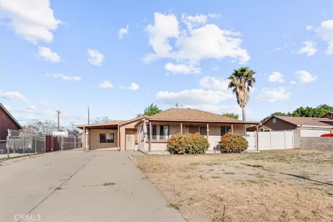 9454 Palm Lane, Fontana, CA MLS: DW25084340