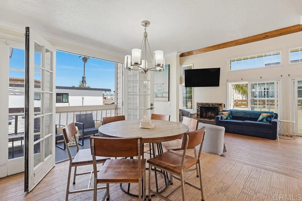 Additional image 91 of 728 Jamaica Court, San Diego, CA 92109