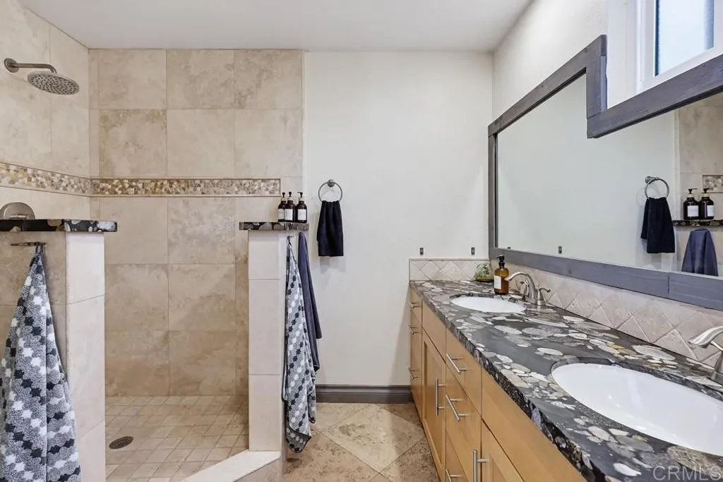 Additional image 31 of 728 Jamaica Court, San Diego, CA 92109