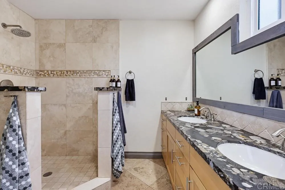 Additional image 106 of 728 Jamaica Court, San Diego, CA 92109